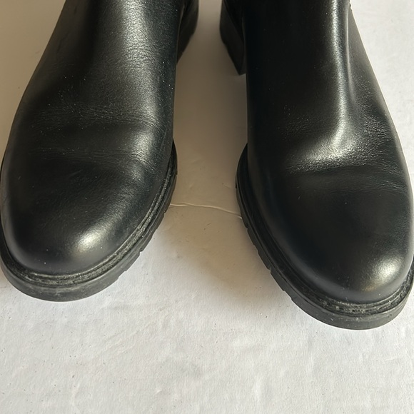 Artica Brown's Black Lug Sole Lined Chelsea Ankle Boot SZ 8 - Picture 5 of 13